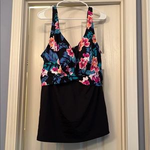 NWOT Lands End Swim Top 22W Tankini Top